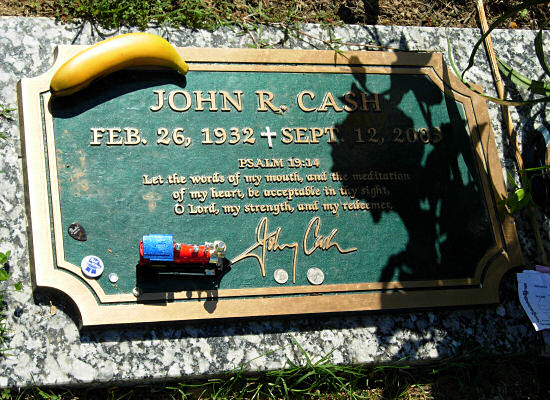 Johnny Cash grave
