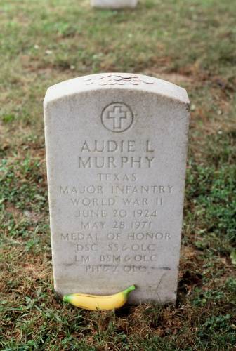 Audie Murphy grave