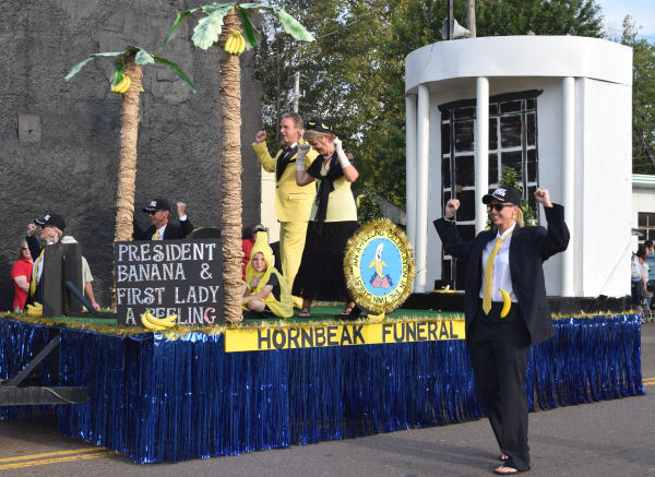 The Presidential float, 2014 Banana Festival, Fulton KY - S. Fulton TN