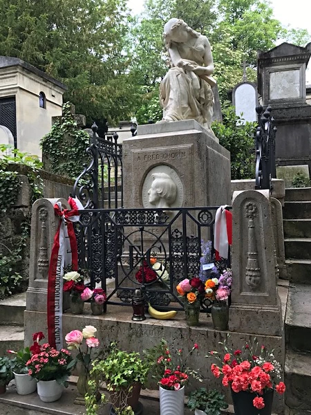 Frederic Chopin grave