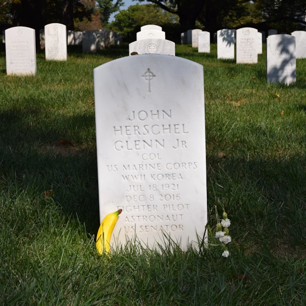 John Glenn grave