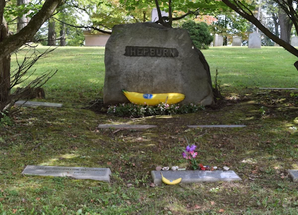 Katharine Hepburn grave